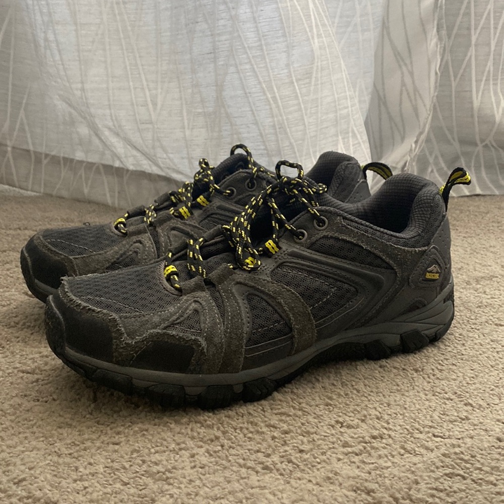 Grey Pacific Trail Whittier Men’s Hiking Shoes Size 8.5 Worn Once